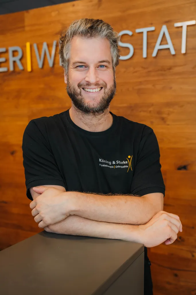 Porträt von Henrik aus dem Team der Körperwerkstatt Neuenkirchen.